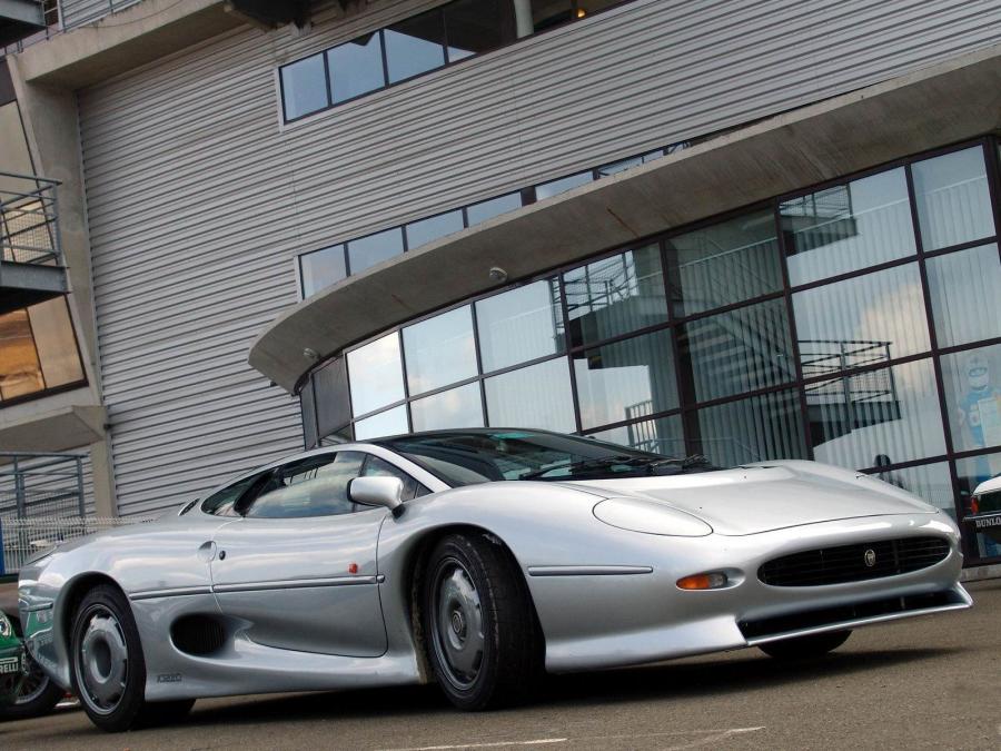  Jaguar XJ220 1992 года  (фото 18 из 81)